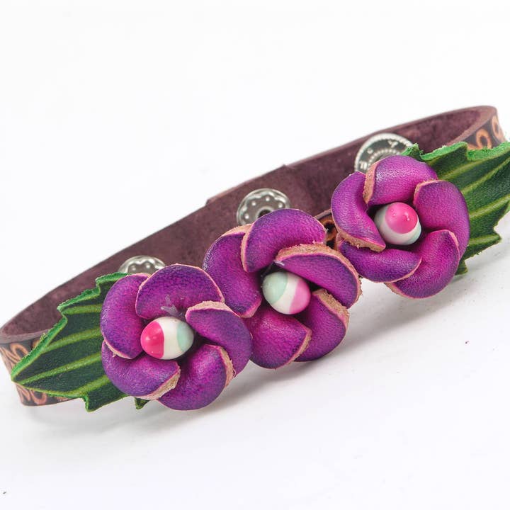 Bracelet Fleur en Cuir Fait Main - BR434 pour la vente par Sunflower Handmade leather inc