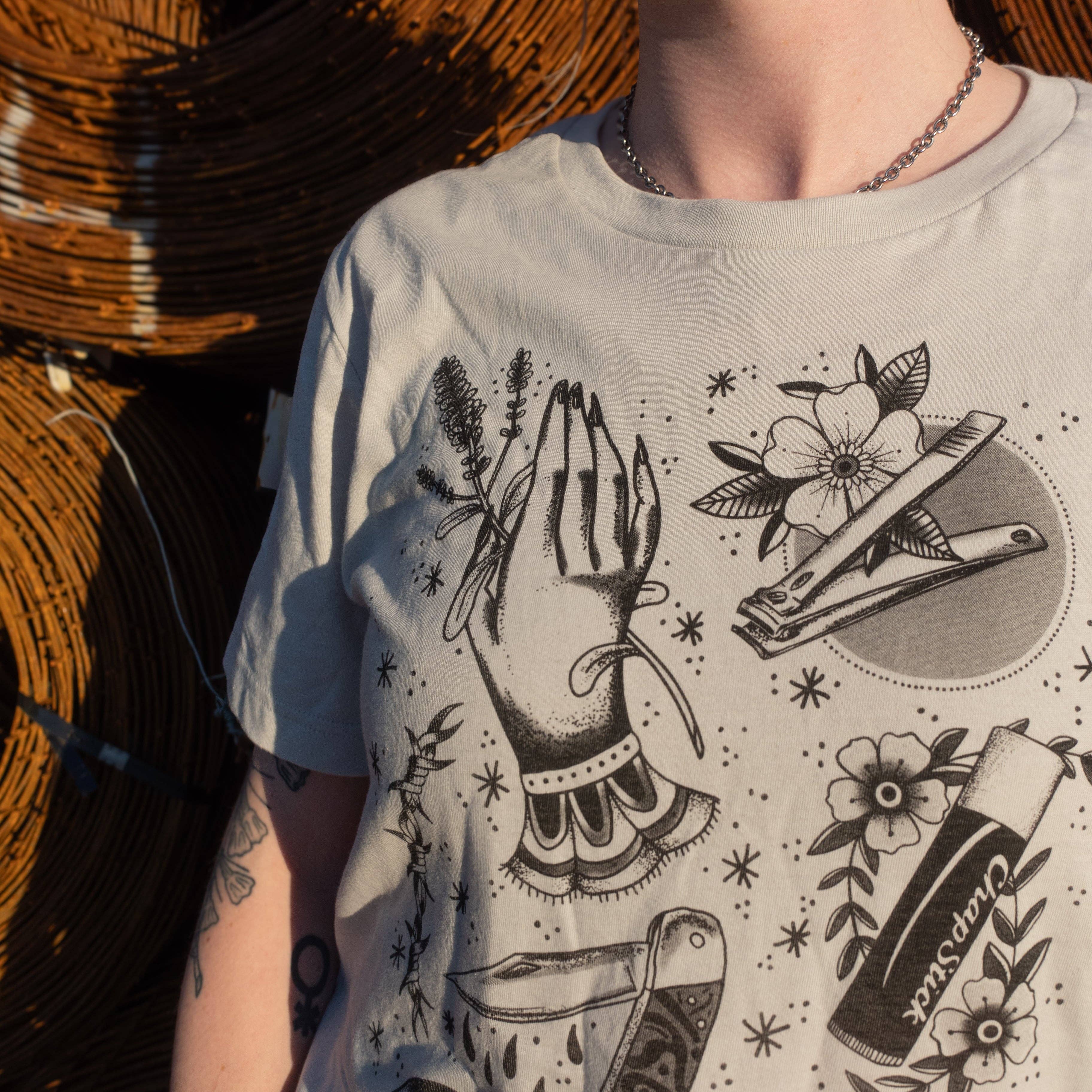 heycolanda studio - Wholesale Screen Printed T-Shirt - Women's - Sapphic Flash Short Sleeve1