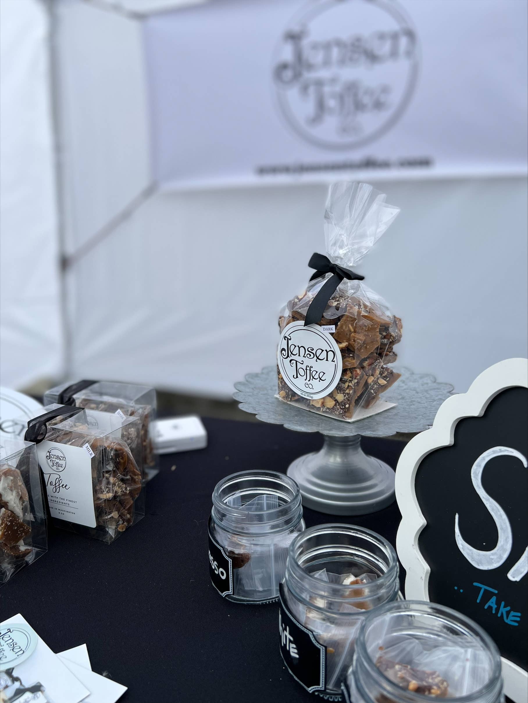 Jensen Toffee Company - Vendita all'ingrosso Toffee - Toffee con mandorle e cioccolato bianco7