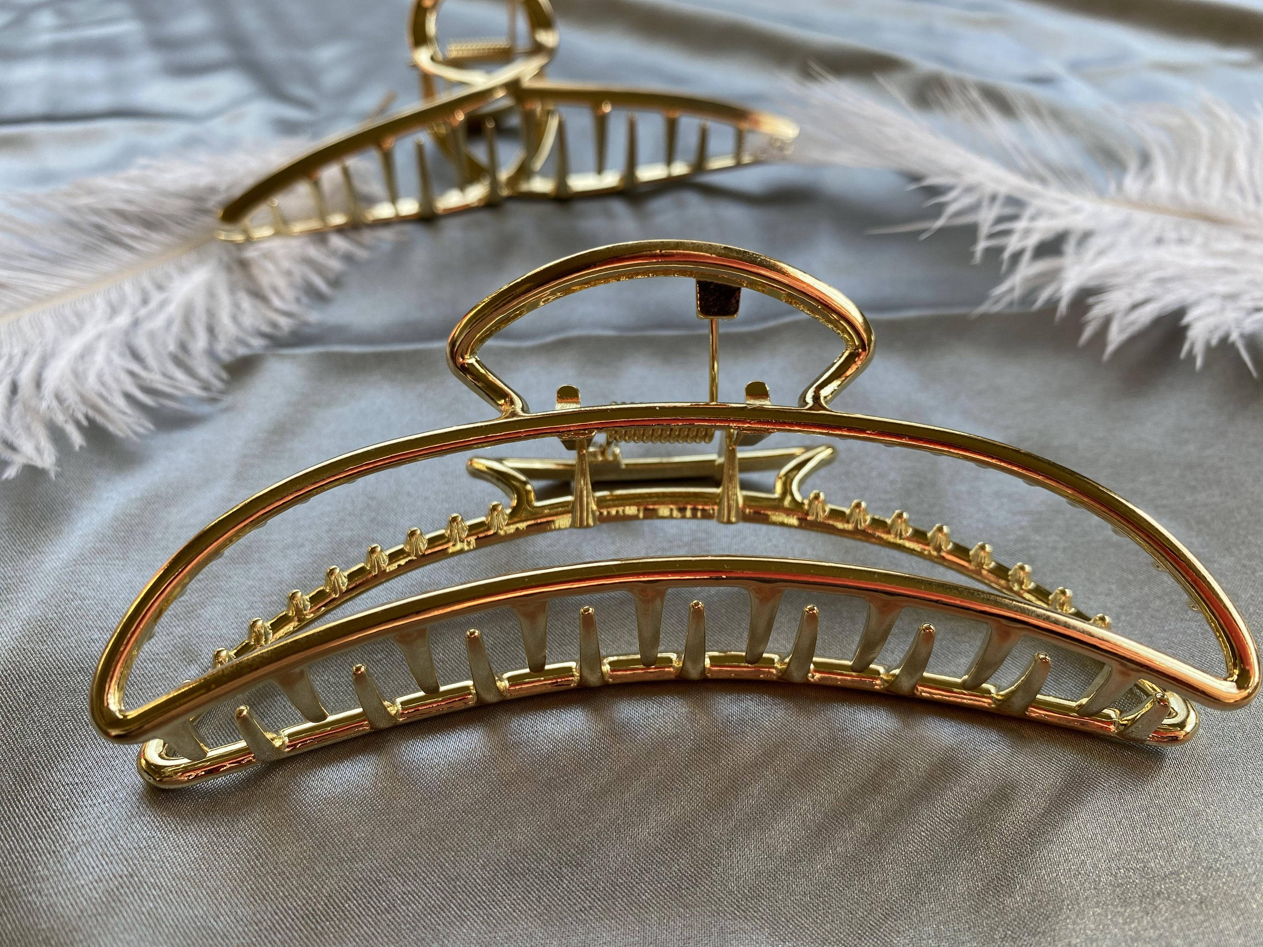 LadyJuneAccessories - Wholesale Hair Clip - Women's - Large Hollow Twisted Hair Claw Clip, Thick Hair2