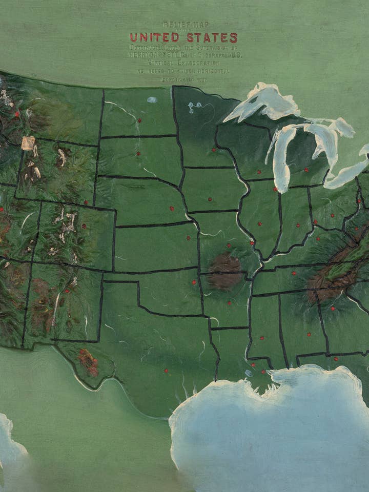 Postcard Physical Geography United States of America 230640) for wholesale by The Knowledge of Things by Catch Publishing