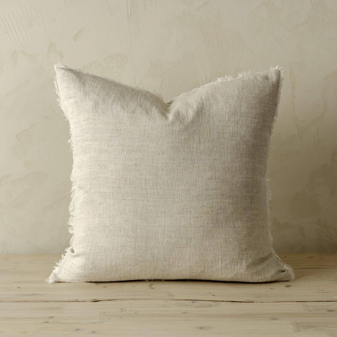 Indaba Trading - Wholesale Throw/Decorative Pillow - 20x20 Lina Linen Pillow Chambray