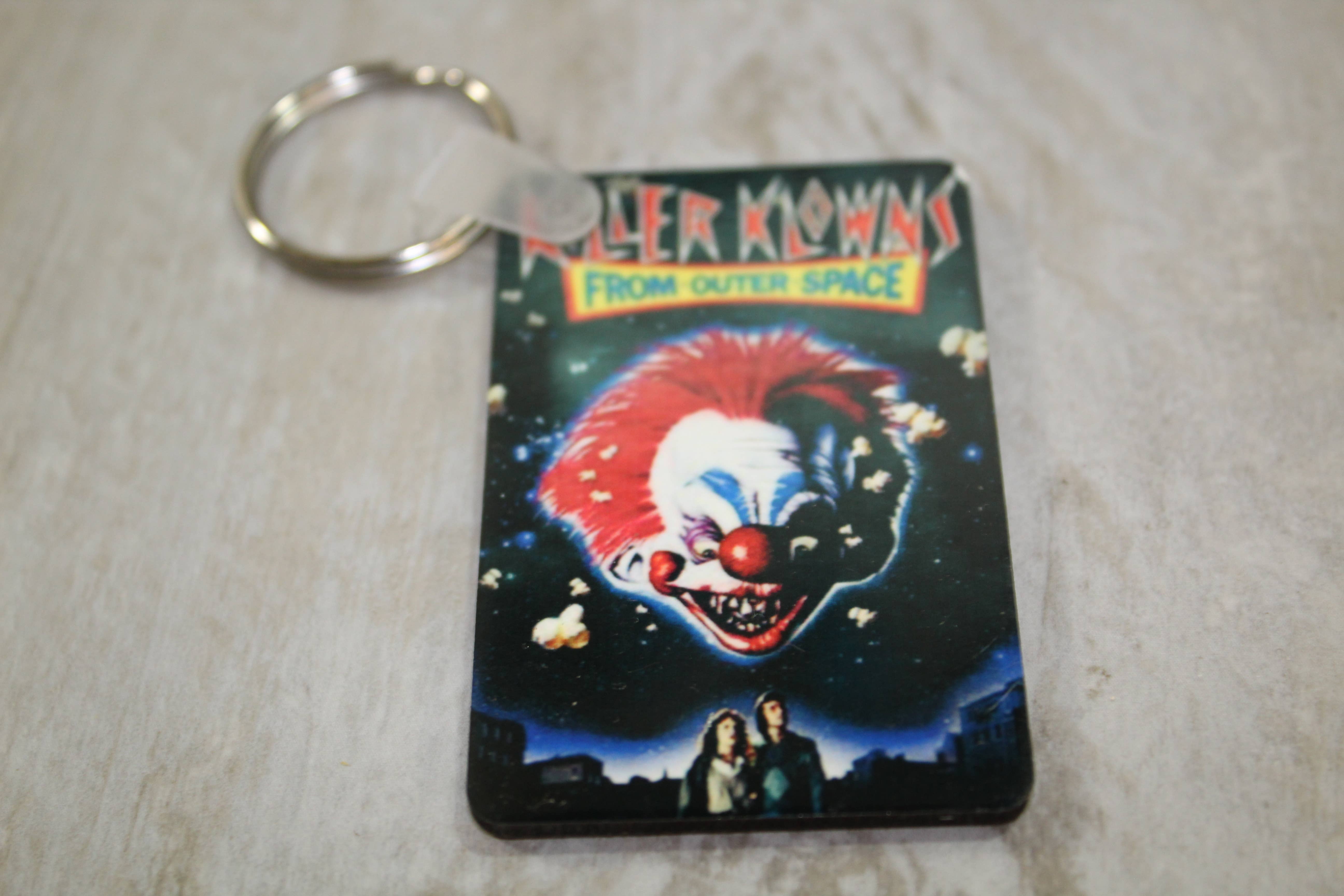 Raven Design – wholesale Keychain – Unisex – Horror Movie- Killer Klowns  // Keychain1