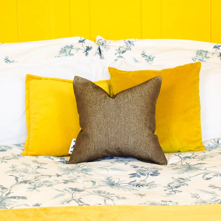 Gemma Keith Designs – wholesale Throw/decorative pillow – Border Collie Cushion