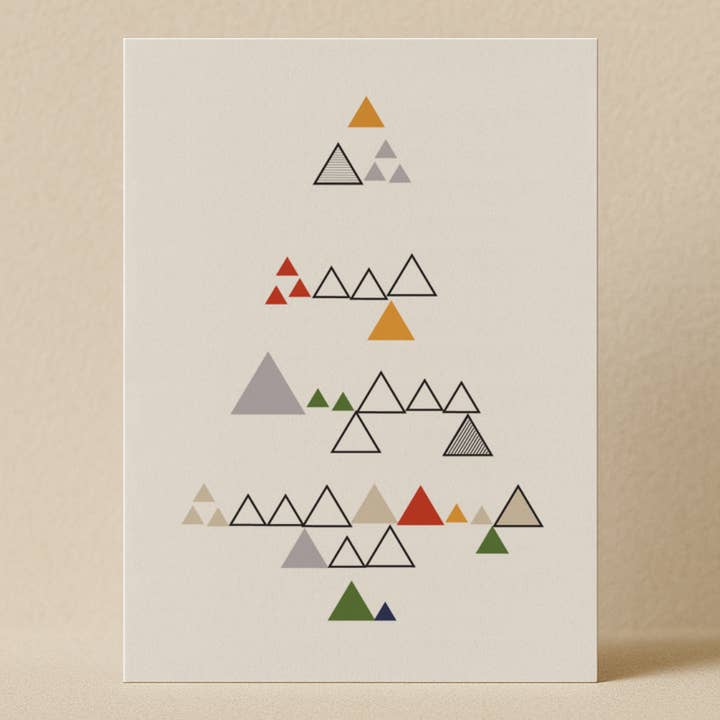 Julekort & Kuvert – "Skovklædte Bakker" (Mønstret med Flerfarvede Trekanter) for engroshandel hos Karte Design Berlin