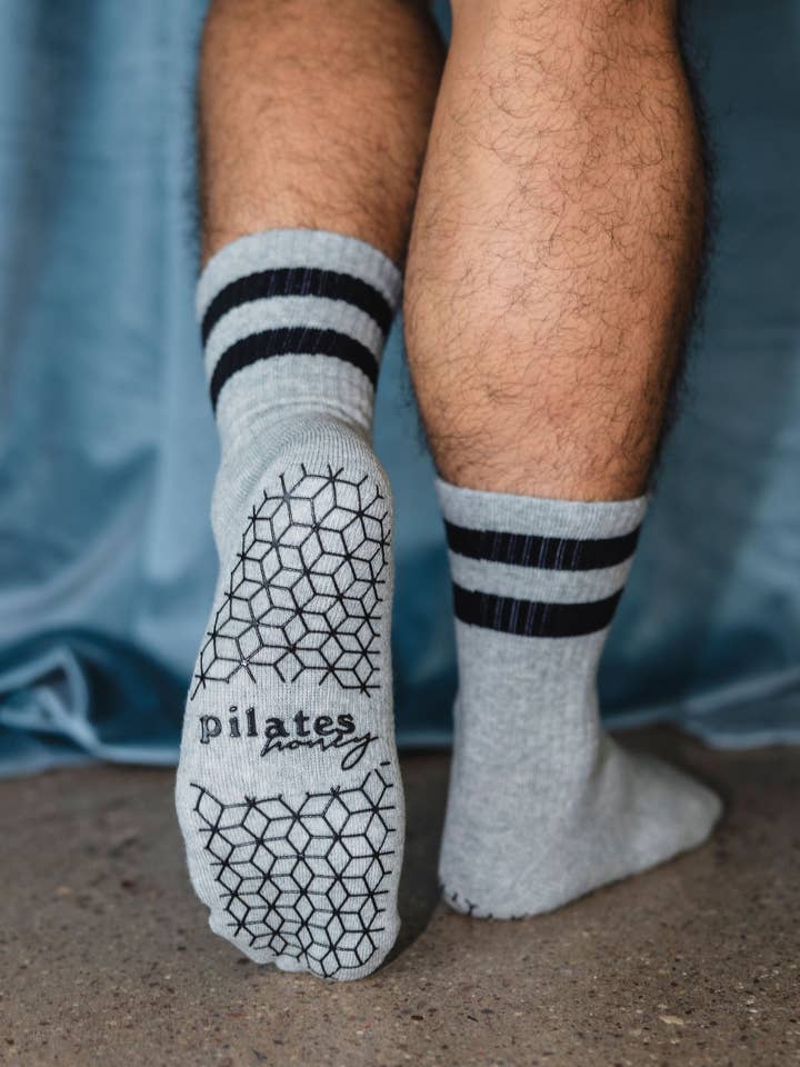Pilates Honey - Wholesale Socks - Men's - Men's Black Stripe Crew Grip Sock