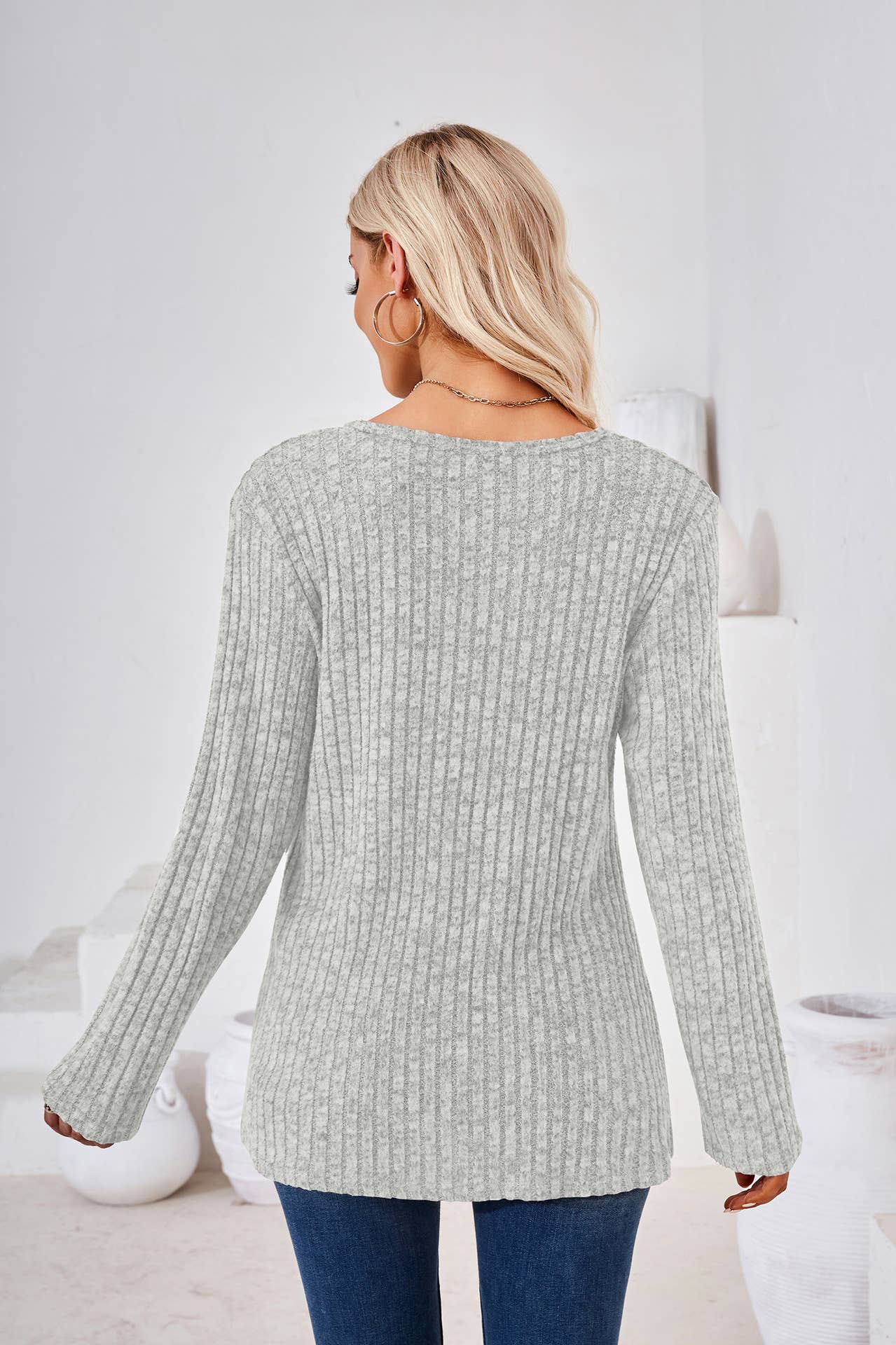 Lily Clothing - Vente Tunique – femme - T-SHIRT AMPLE À COL ROND ET BOUTONNÉ À MANCHES LONGUES16