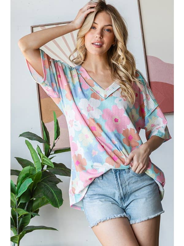 MINT ET7881-11 SHORT SLEEVE FLORAL PRINT TOP for wholesale on Faire