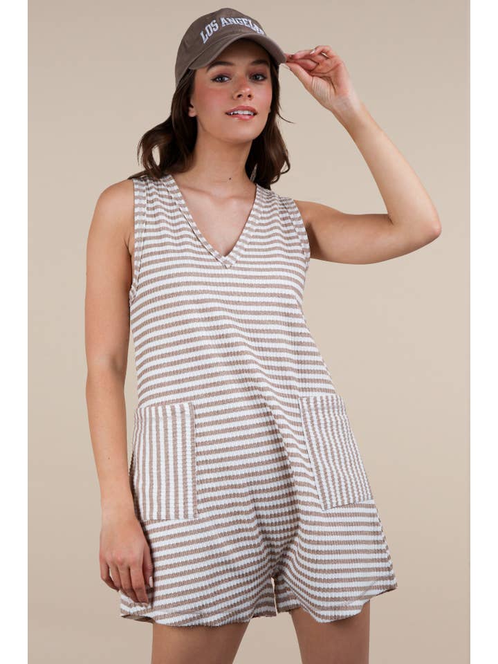 VERY J - Vendita all'ingrosso Tutina - Donna - NP70744-Tuta Casual Comoda a Righe in Maglia24