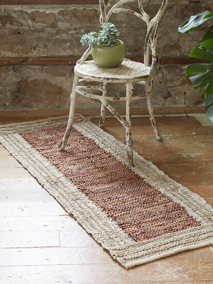 Tapis Color Block tressé en cuir et coton pour la vente par Patina Vie