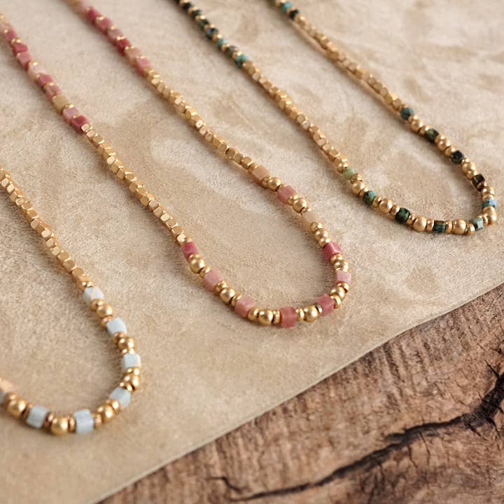 PennyLine inc - Wholesale Beaded/Pearl Necklace - Dainty Classic Beaded Necklace – Matte Gold and Semi-Precious Stones