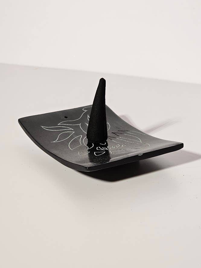 Saltroot Apothecary – Großhandel Räucherwerk – Handgetauchte 2" Rückfluss-Räucherkegel im Verpackungspack1