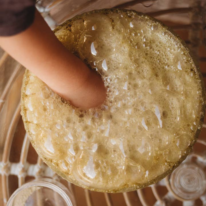 The Saltwater Collective - Wholesale DIY craft kit – Child - Seaweed Green Saltwater Fizz - 250g Potion Play1