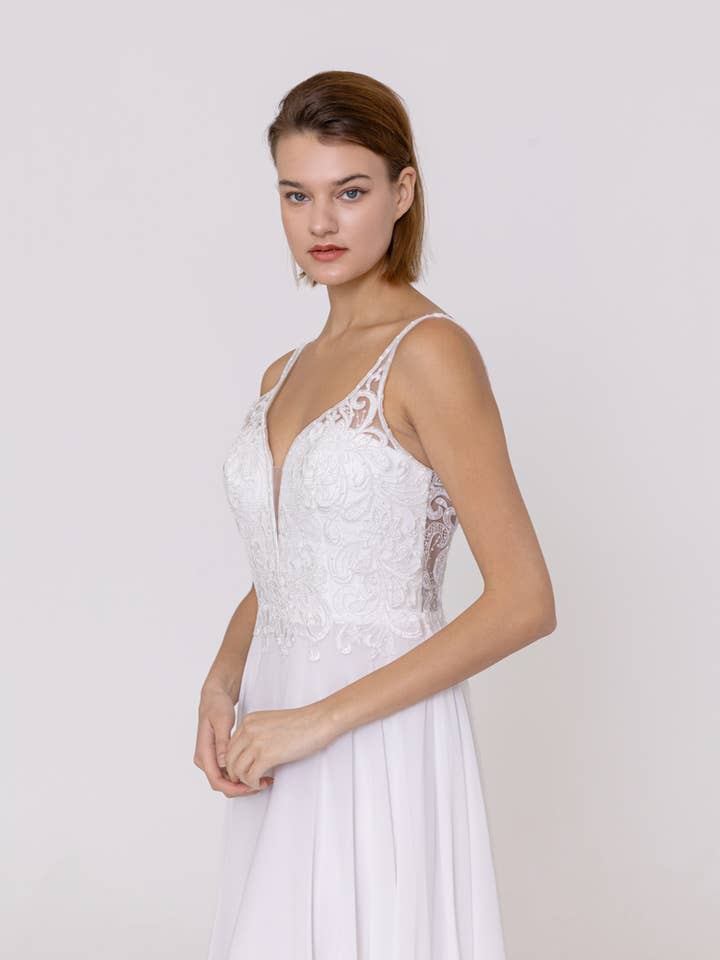 Alice'Desir - Wholesale Gown - Women's - A-line dress with V-neck, floor-length, lace2