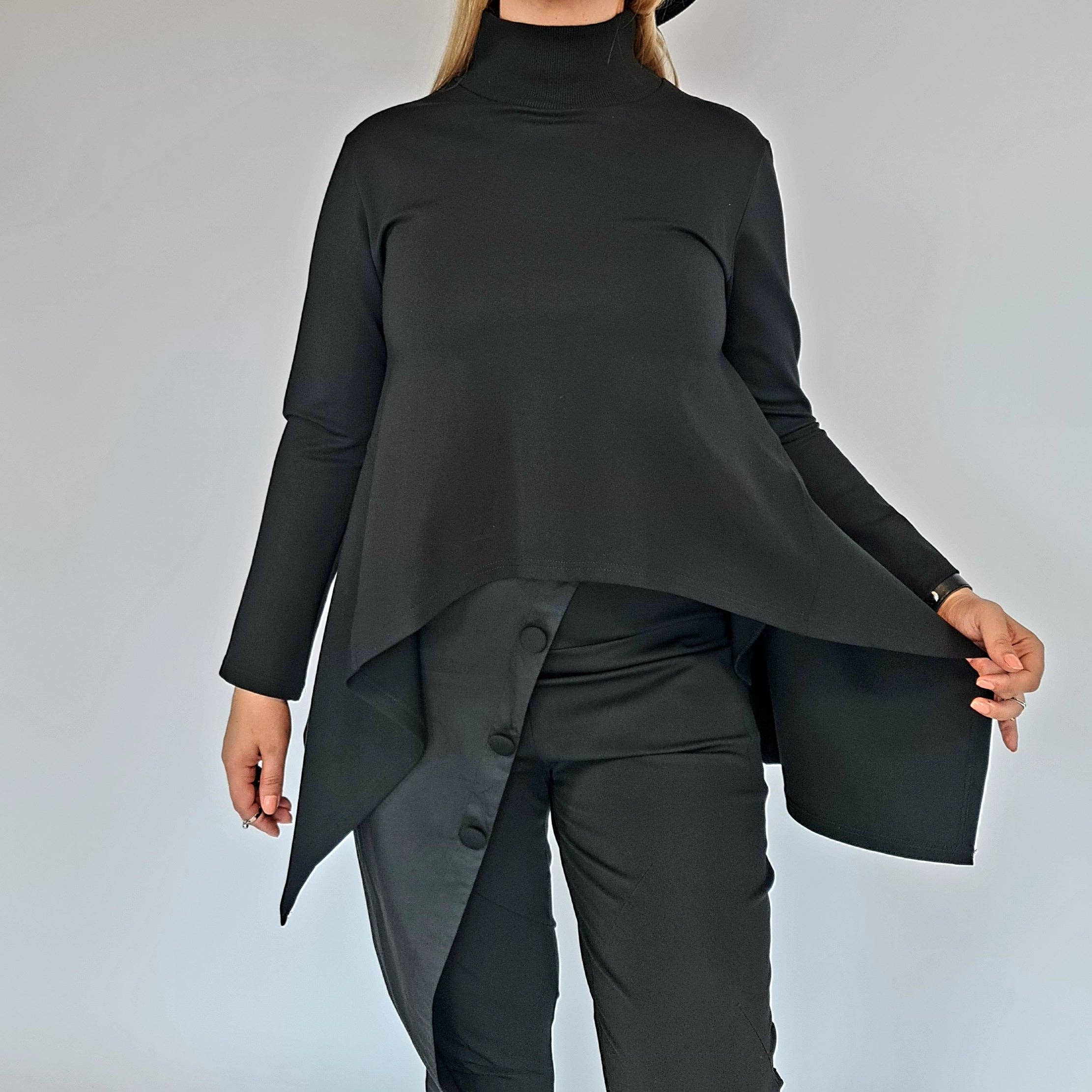 Simple Moderne – Großhandel Sweatshirt – Damen – Simple Moderne Jazz Up Pullover mit asymmetrischem Schnitt9