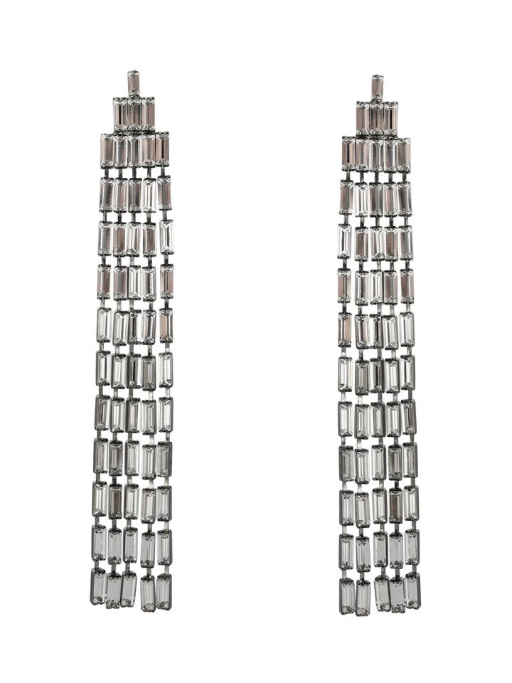 Boucles d’oreilles Palace longue waterfall pour la vente par HELENE ZUBELDIA PARIS