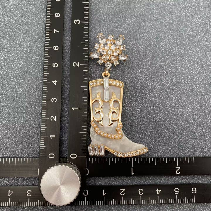 Mio Queena - Vendita all'ingrosso Orecchini pendenti - Orecchini a bottone a stivale western con strass incastonati2