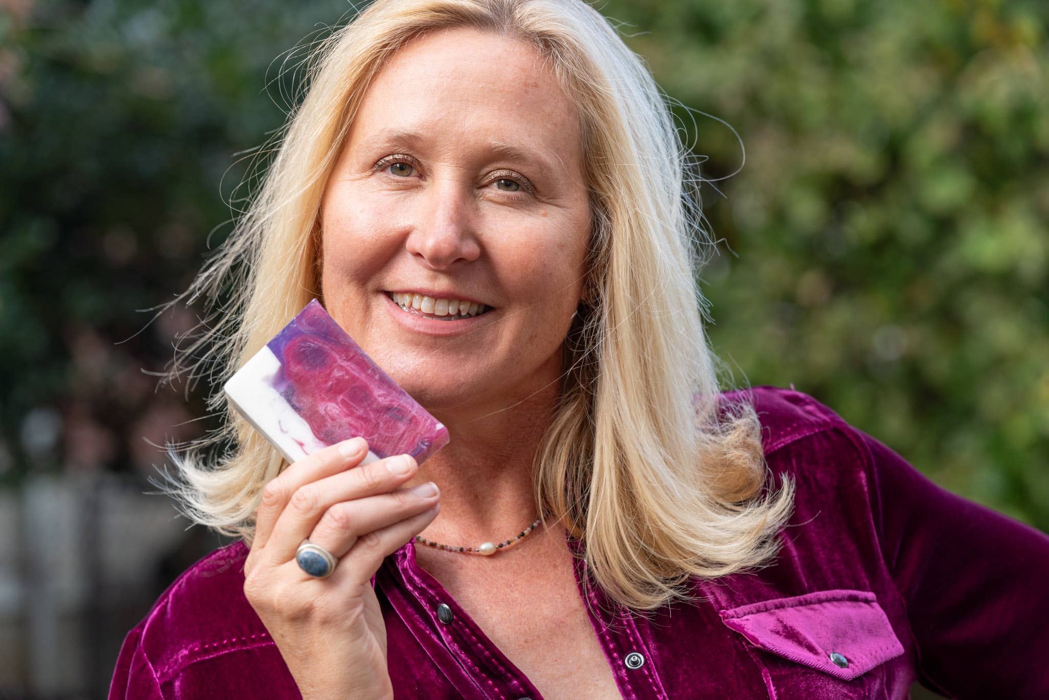 The Appalachian Goat - Wholesale Bar Soap - 5oz Pomegranate Goats Milk Soap Slice2