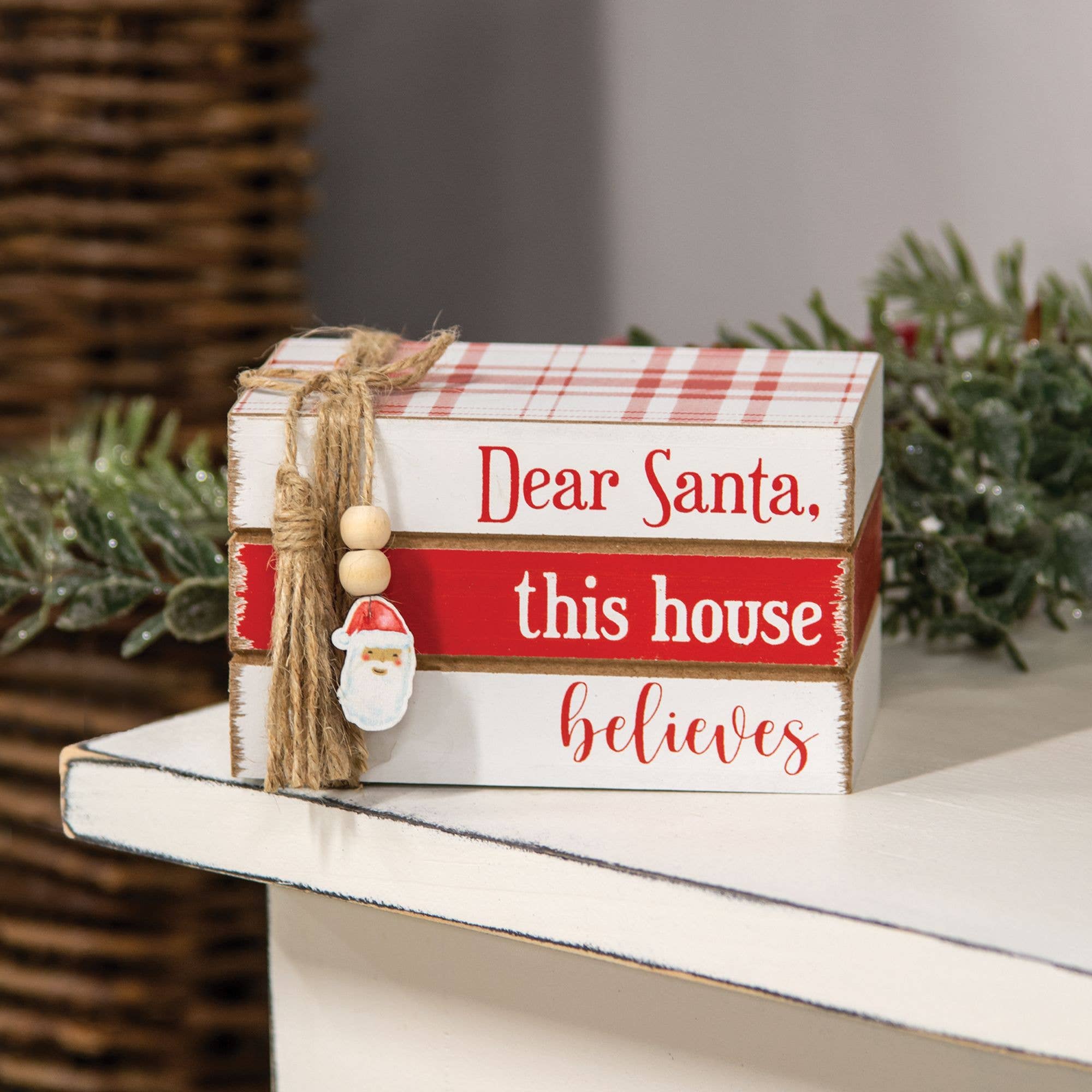 Col House Designs – wholesale Juldekoration – Detta hus tror på mini träbokstack1