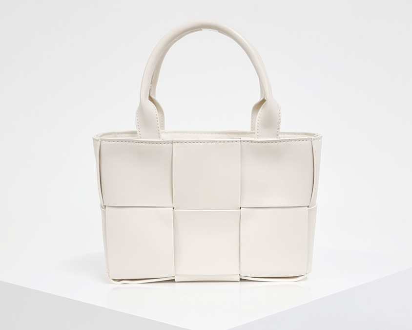 Comfortarians - Wholesale Tote Bag - Women's - Vegan Leather Tote/ woven Leather Bag6