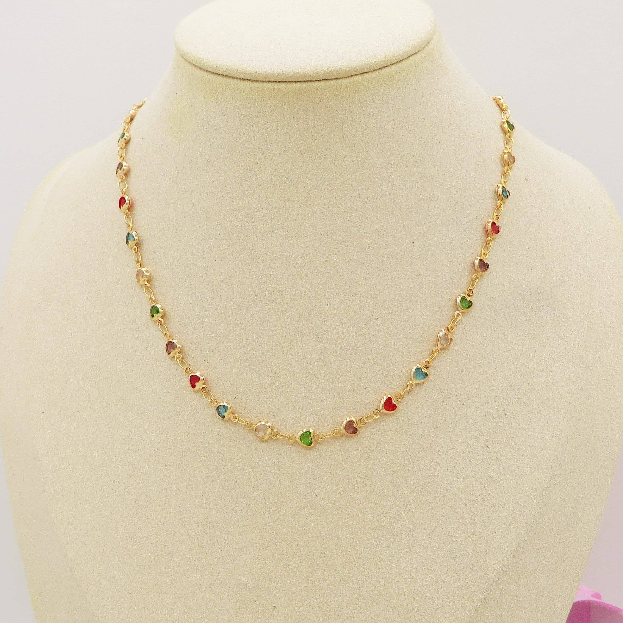 GRENADA ~ Collana ACCIAIO INOSSIDABILE con cuori zirconati rainbow for wholesale on Faire0