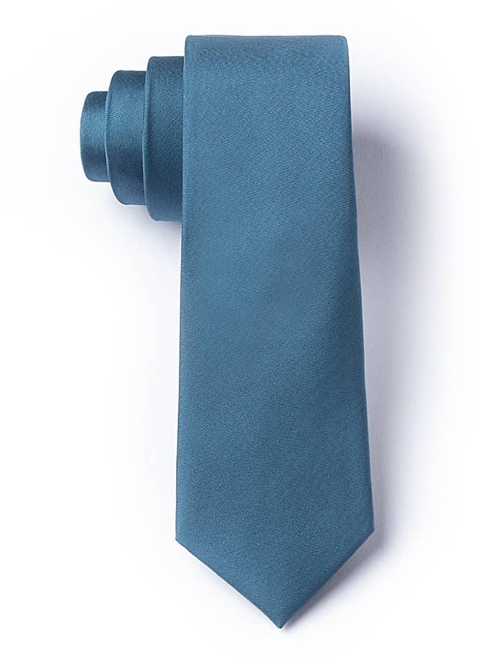 Cravate Slate Skinny par Essentials pour la vente par Alynn