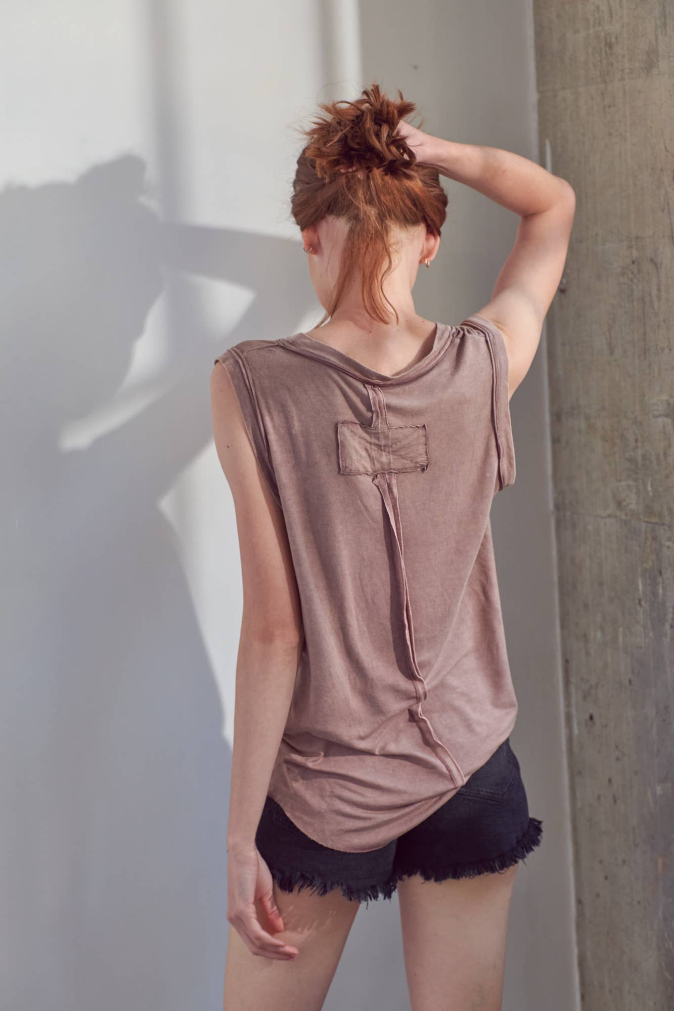 J.Her - Wholesale Tuniek - Dames - Met mineralen gewassen top zonder mouwen met V-hals HT40041