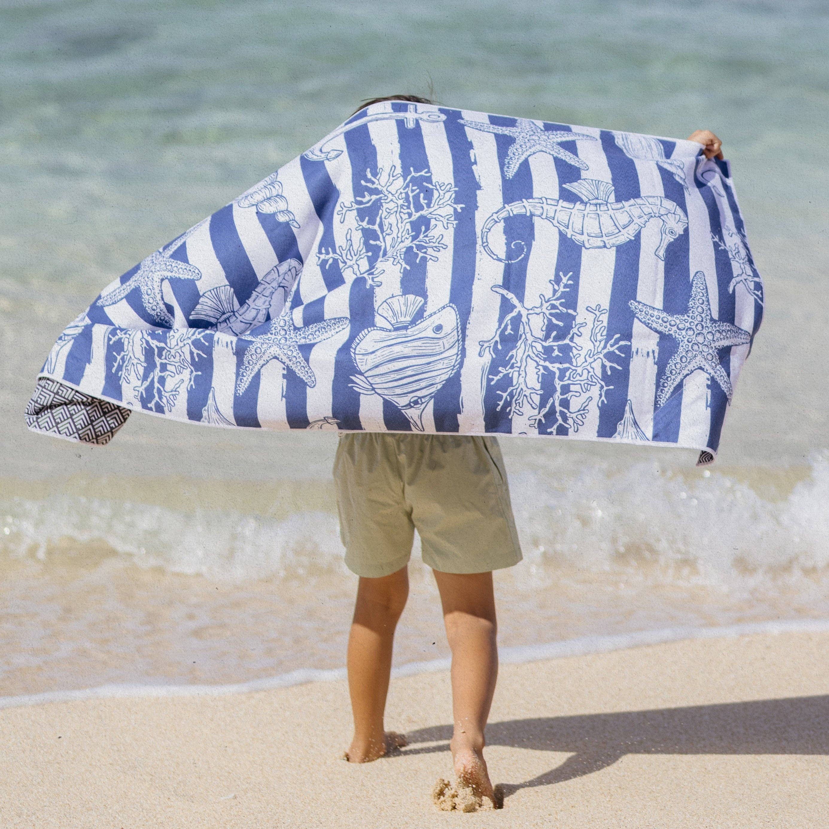 WOODSANDWAVES - Wholesale Beach Towel - Tidal Treasures - Beach Towel for Kids - non-toxic, quick-drying & gentle on the skin (140cm x 70cm)2