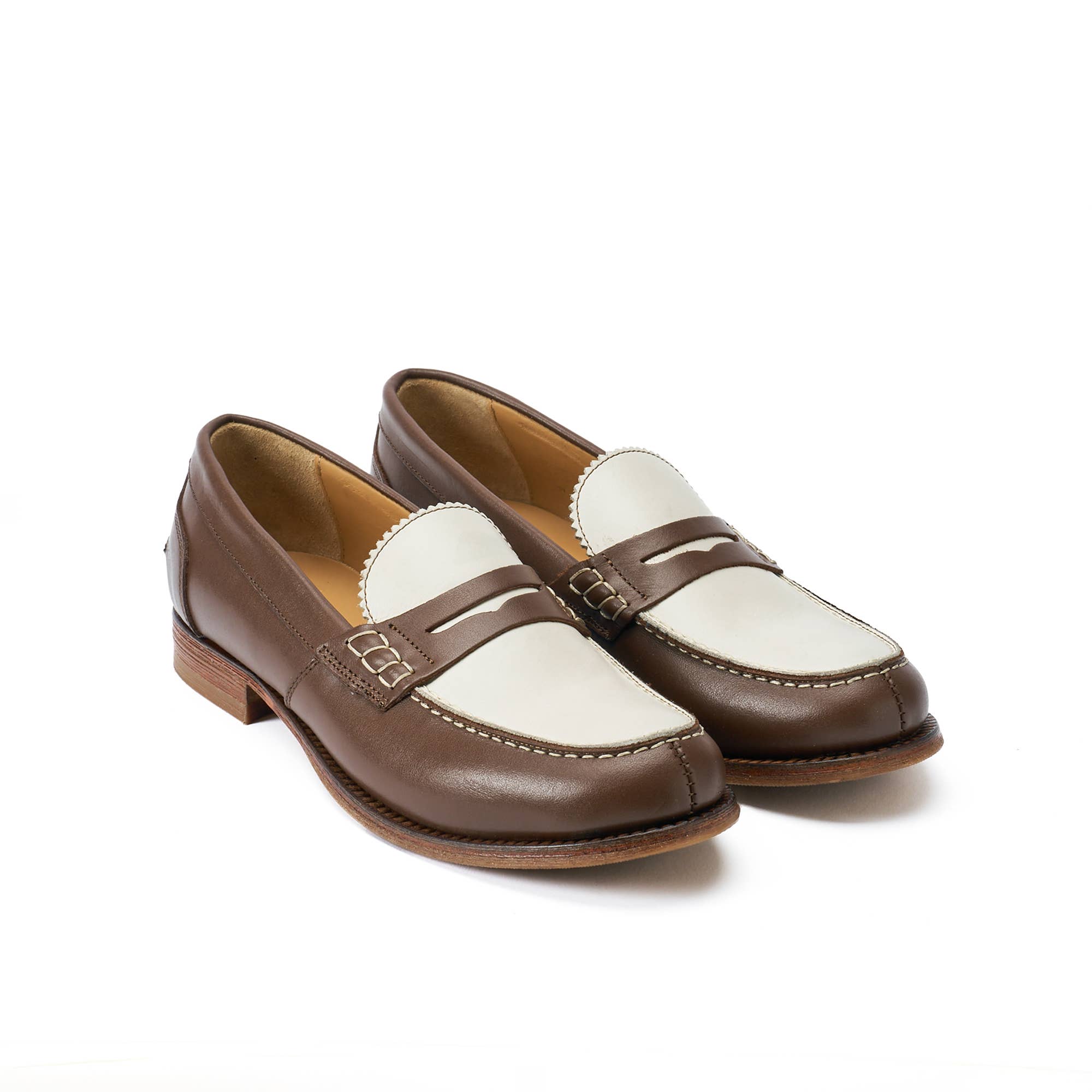 British Passport - Wholesale Loafers - Women's - Brown & White Loafer - Art.BP18474