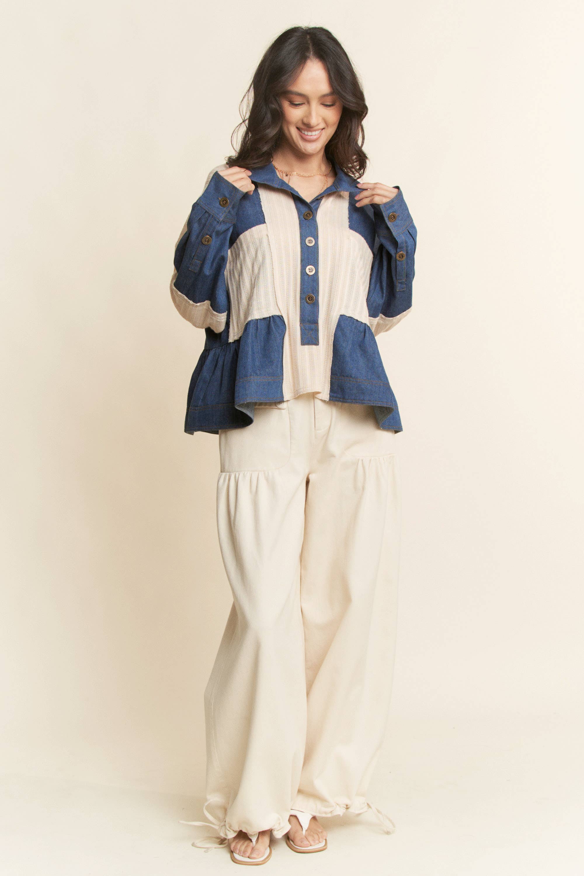 CREME DENIM BLAU CHAMBRAY ÜBERGROßES GEWEBTES OBERTEIL für den Großhandel auf Faire8