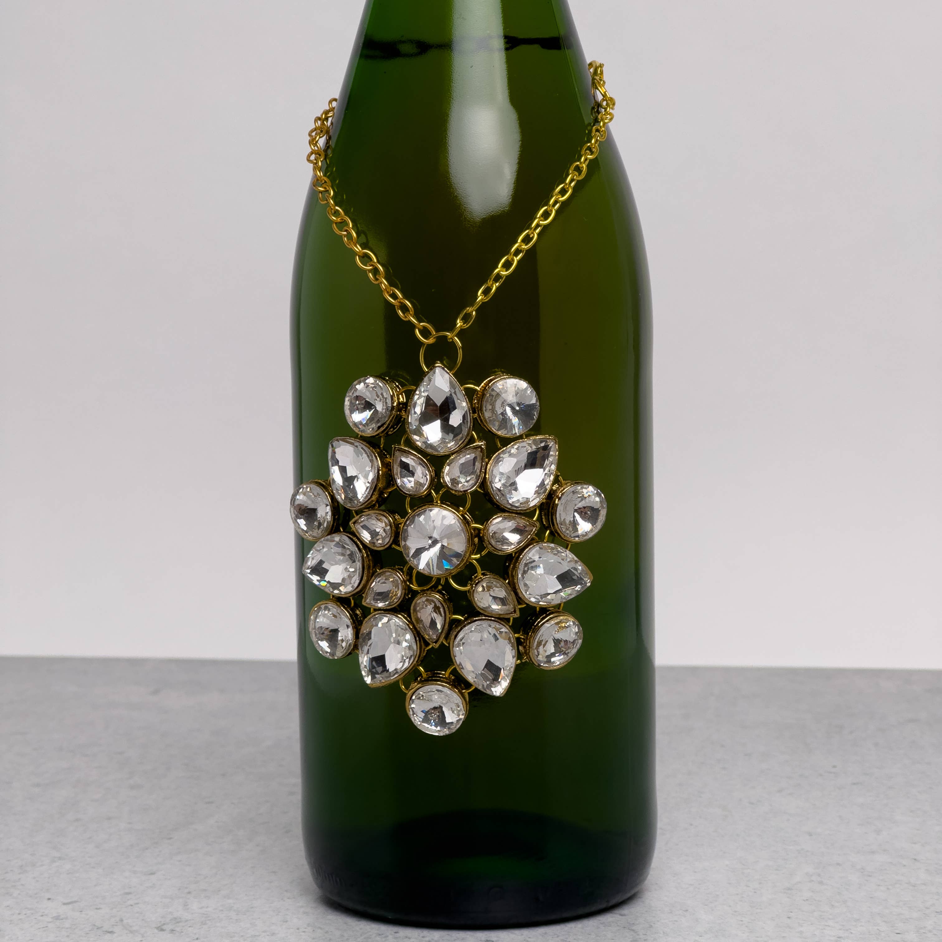 India Handicrafts Inc – wholesale Wine charm – Wine Bottle Charms, Asst.63