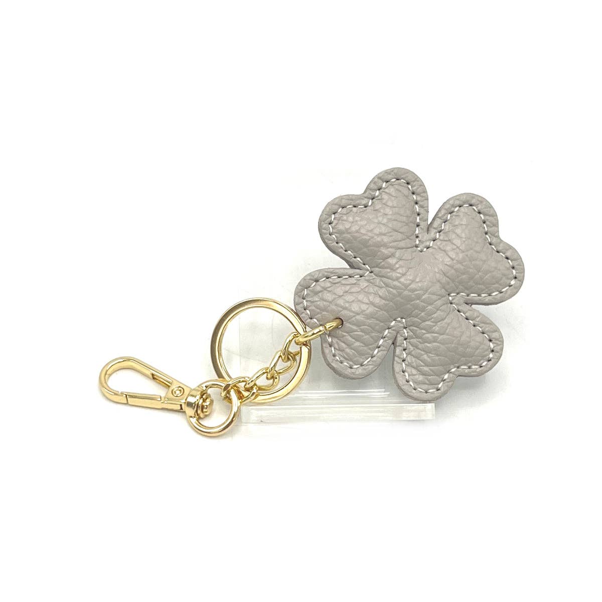 Suie Valentini srl - Vente Porte-clés – femme - Porte-clés en cuir véritable avec feuille porte-bonheur, art. PO0416