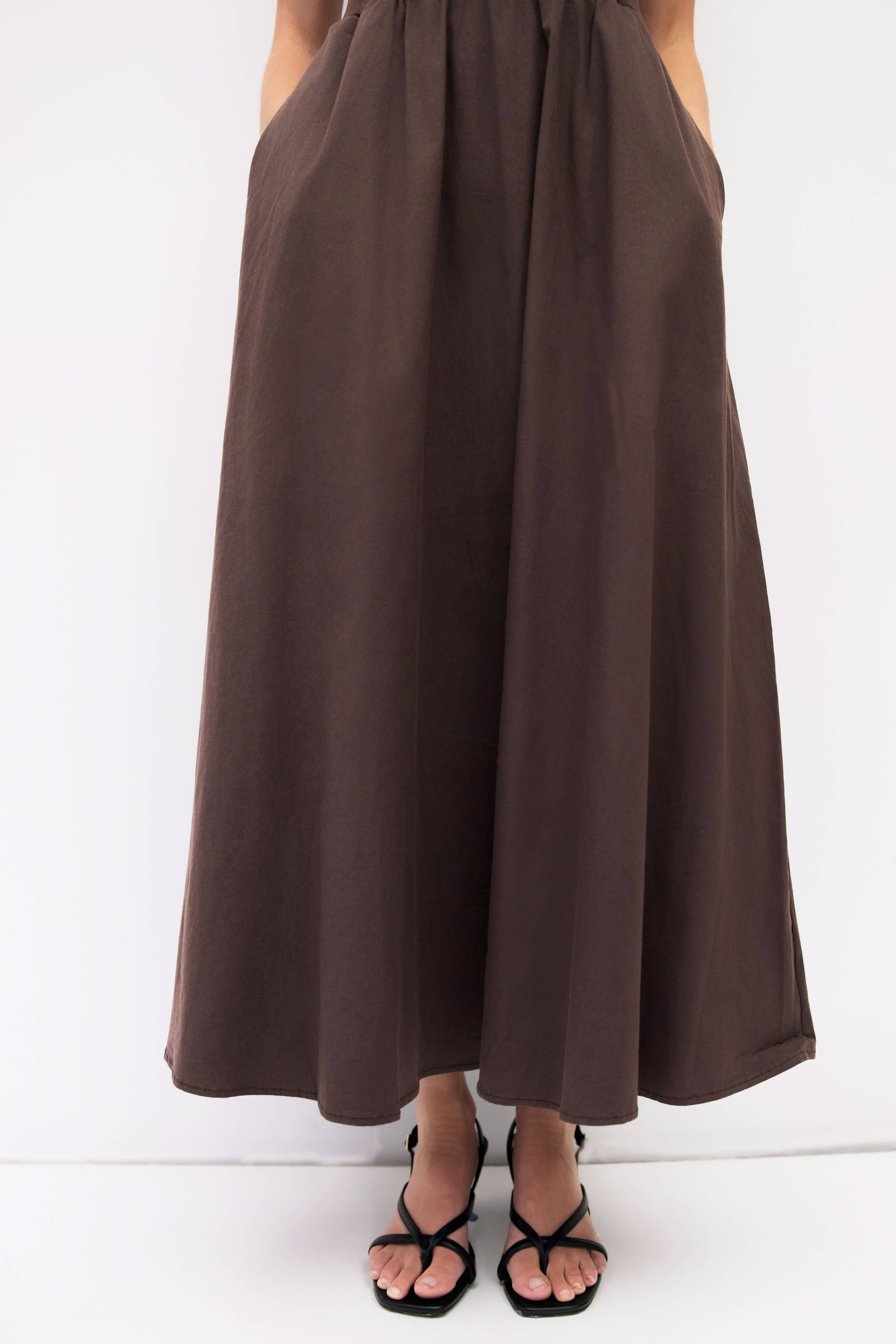 MOD REF - Wholesale Dress - Women's - The Lynette Dress | Knit Short Sleeve Midi Dress4