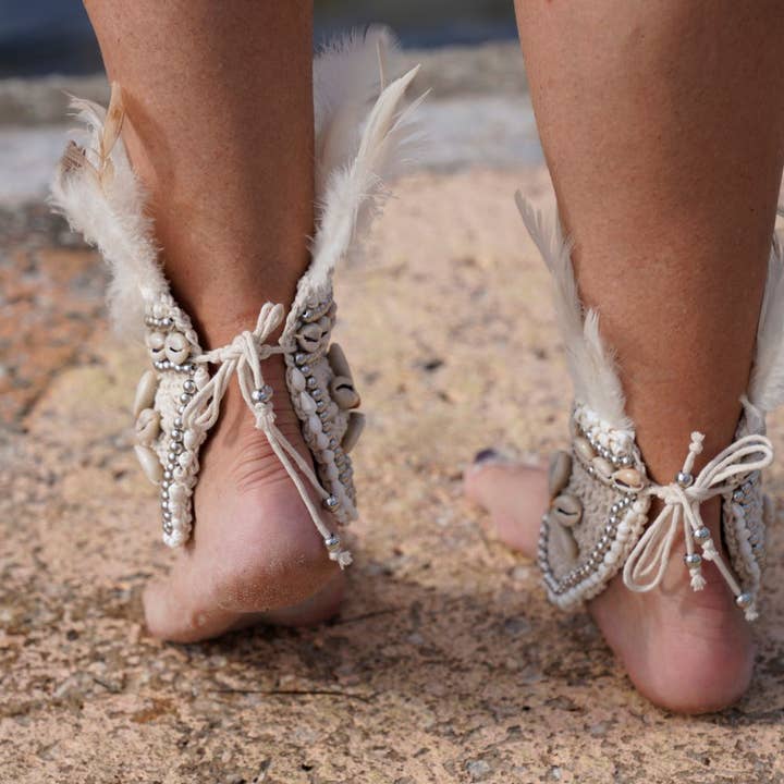 Gypsea Beach Life - Wholesale Anklet - Boho crochet Cowrie Shell Anklet with Beads & Feathers
