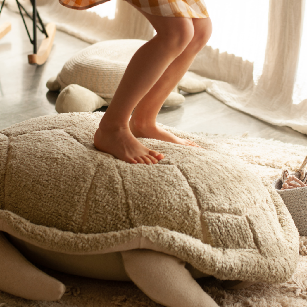 Lorena Canals - Vente Pouf – enfant - Pouf Mrs. Turtle3