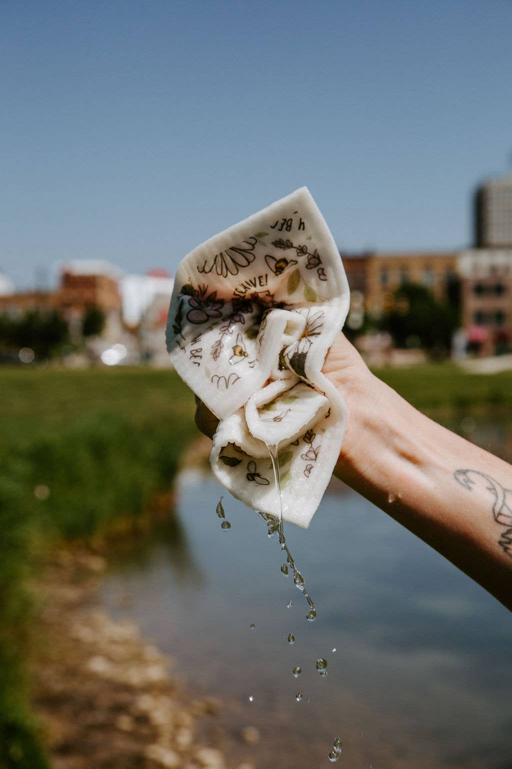 Oh Beehive: Eco Goods Co. - Wholesale Dishcloth - Daisy Days Swedish Dishcloth2