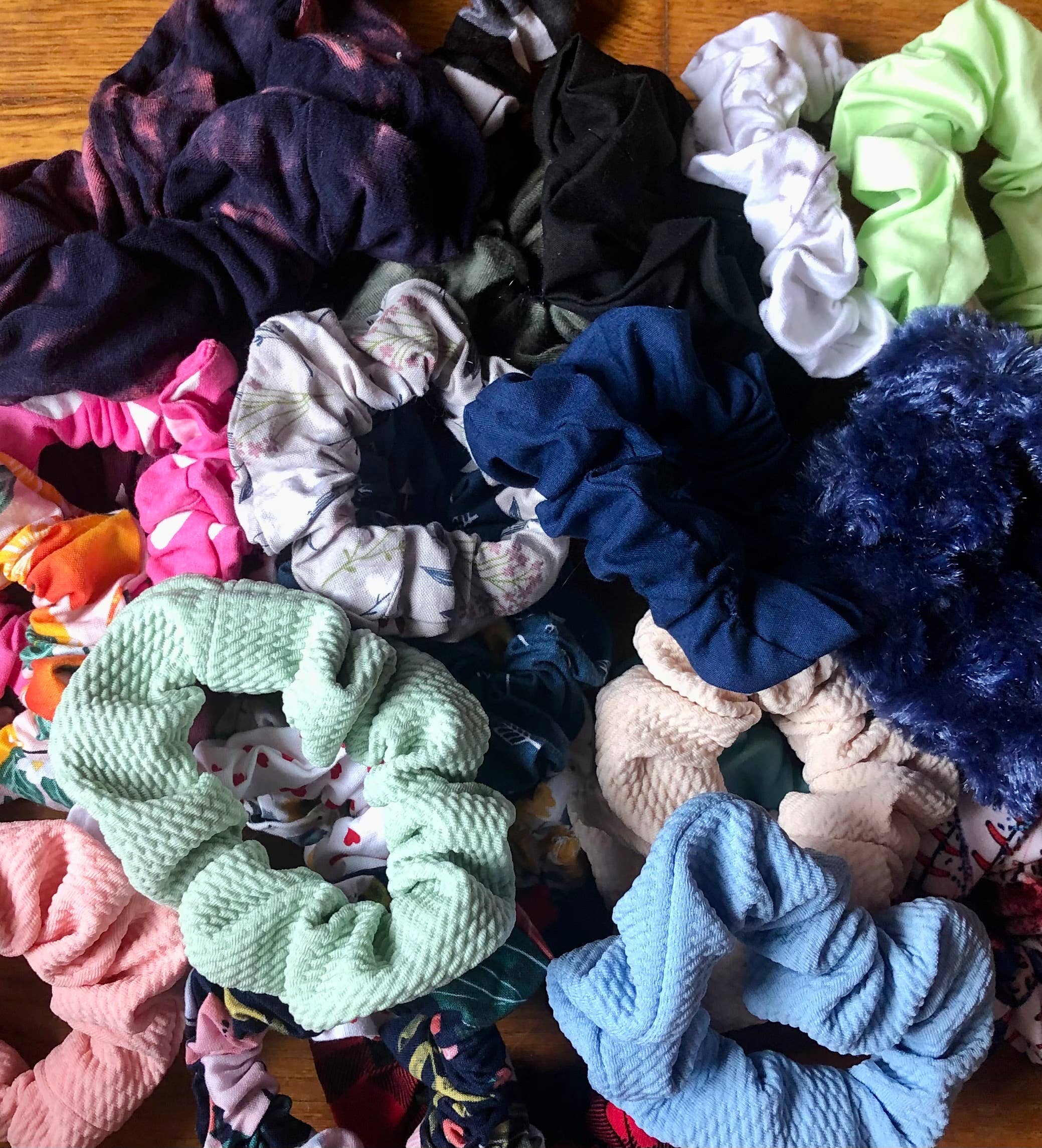 South Coast Sewn - Wholesale Scrunchie - Women's - Package Filler Hair Scrunchies1