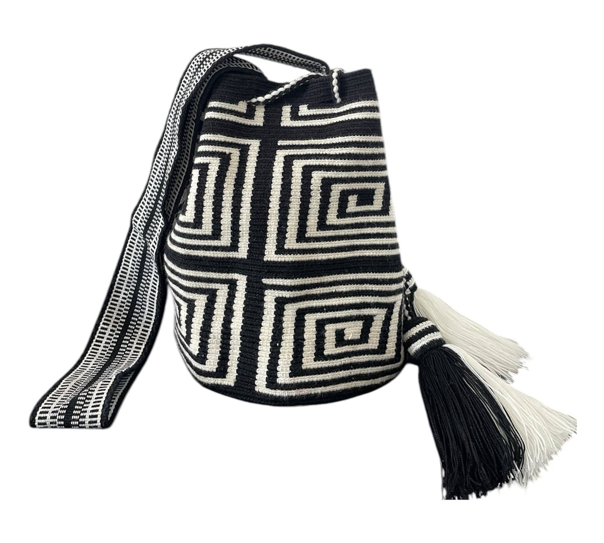 Boutique Femade ® - Wholesale Crossbody Bag - Women's - Hipnosis Wayuu Bag1