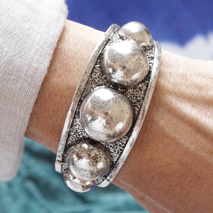 Silver Dusk – Tapered Bubbles Western Bangle for wholesale by PennyLine inc