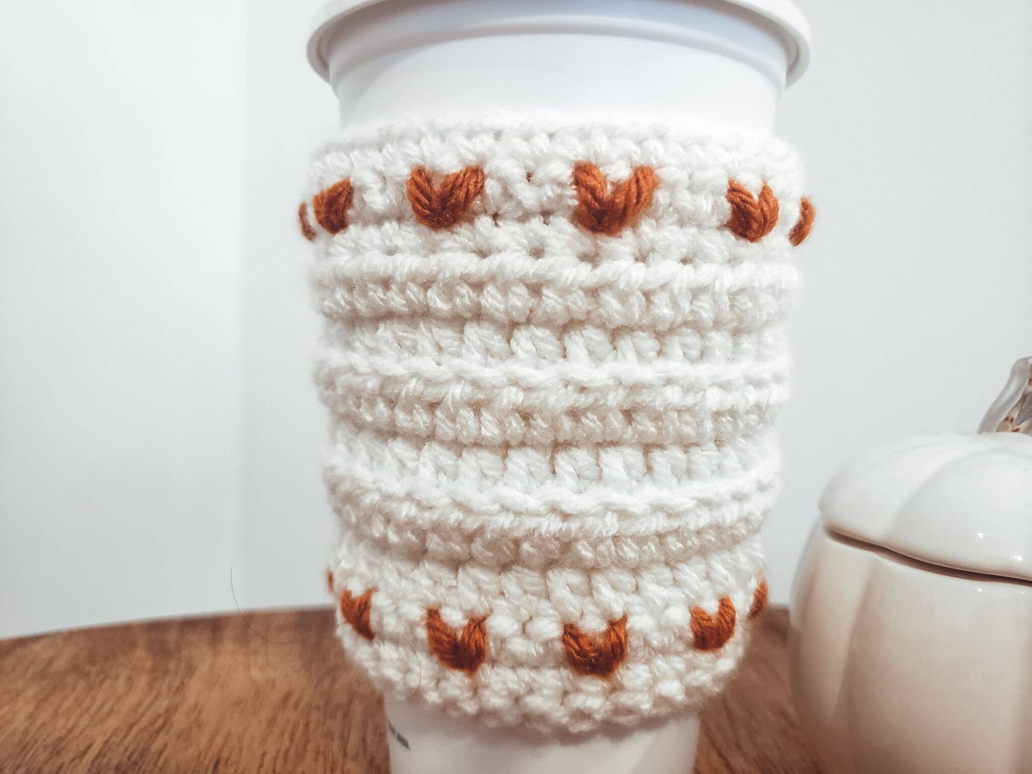Anh2 LTD – Engroshandel Drikkedunke – Hæklet Tiny Heart Cup Cozy, kaffeærme, Valentinsgave8