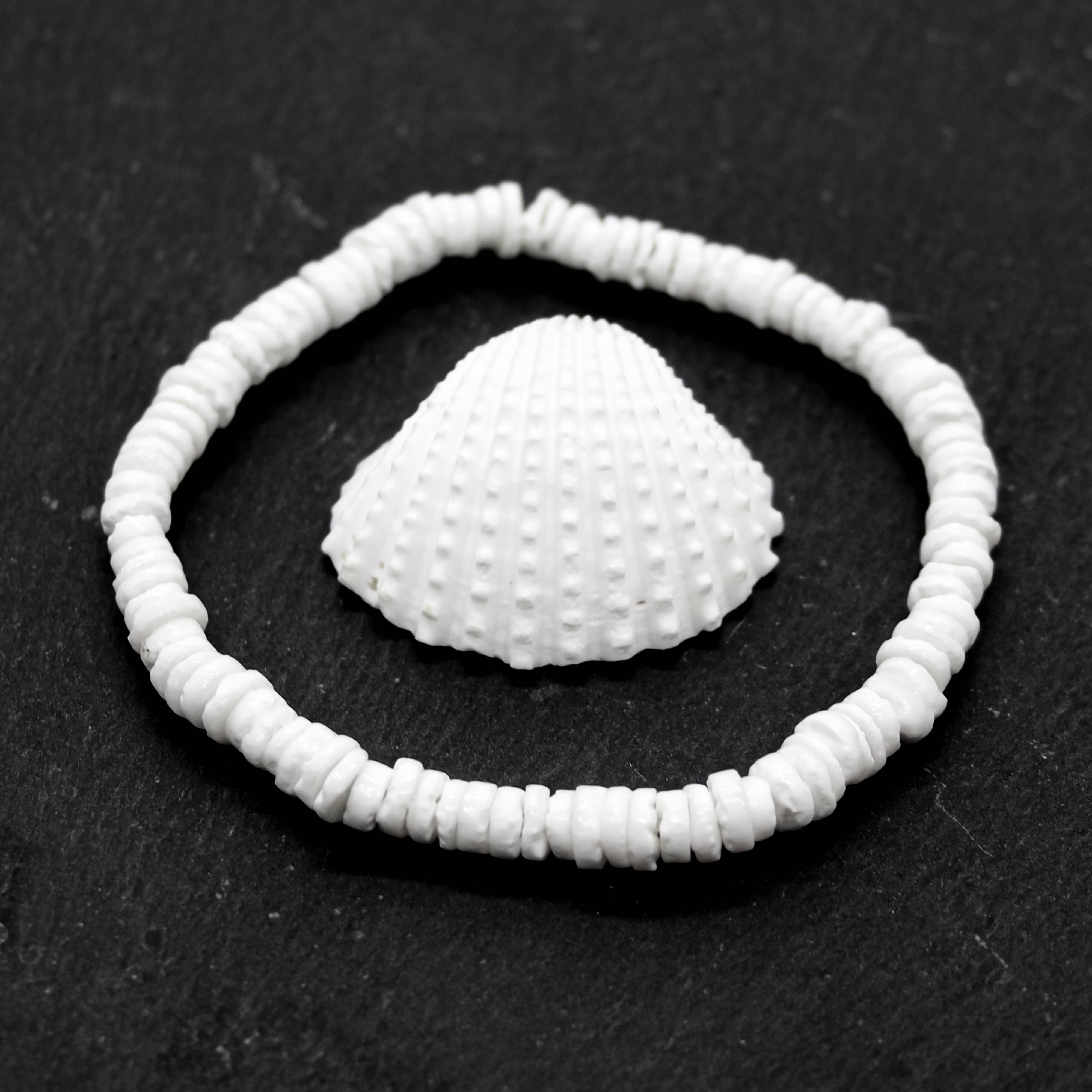 Natalia - Wholesale Beaded Bracelet - Stretch White Puka Shell Bracelet - PC2