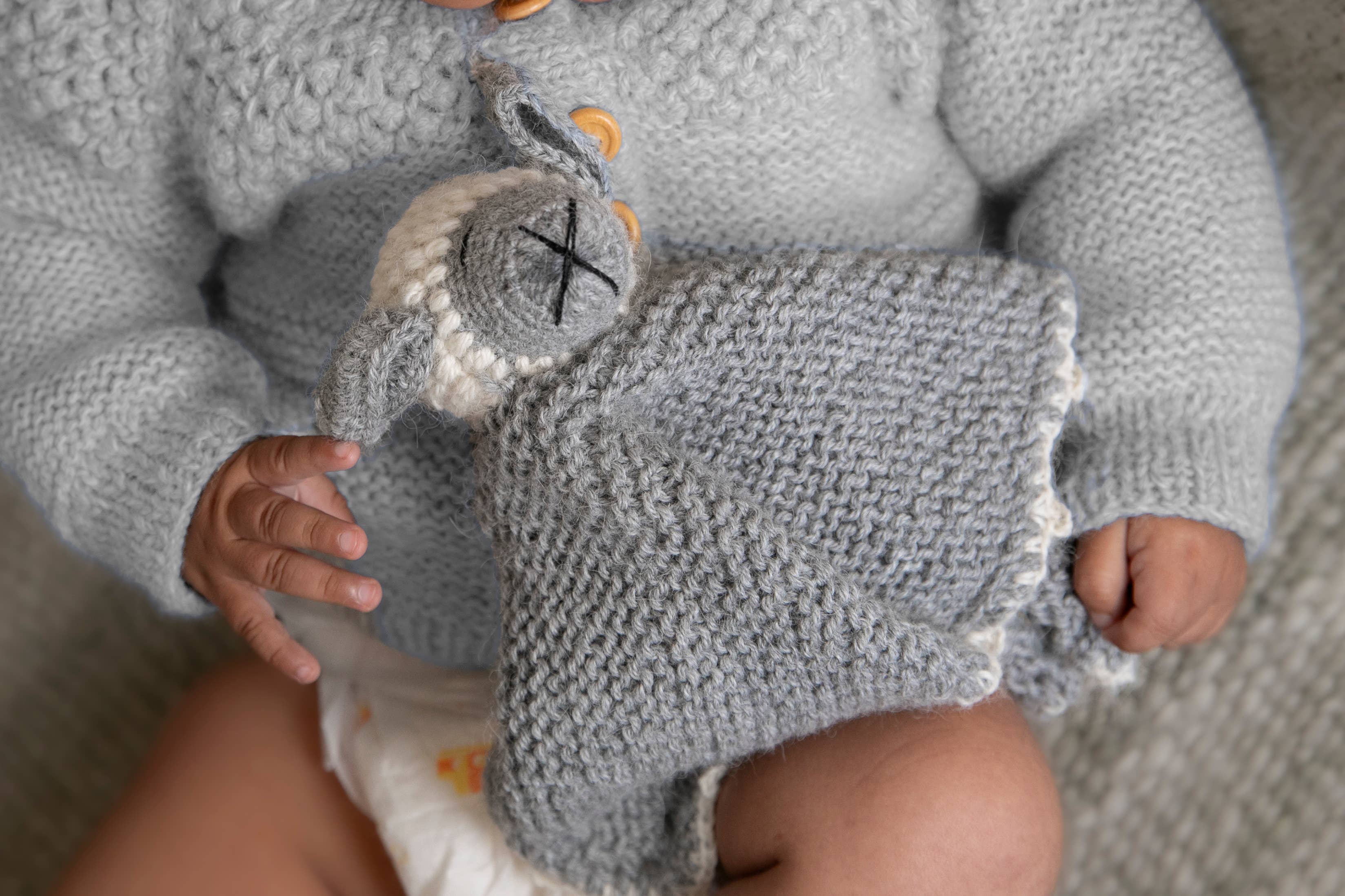 Awamaki - Wholesale Security/Cuddle Blanket - Baby - Muku Lamb Lovey3