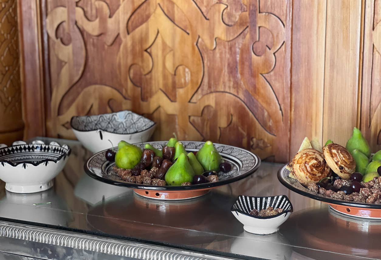 Verve Culture – Prato/tigela decorativa por atacado – Conjuntos de Tigelas Empilháveis de Cerâmica Safi, Marrocos8