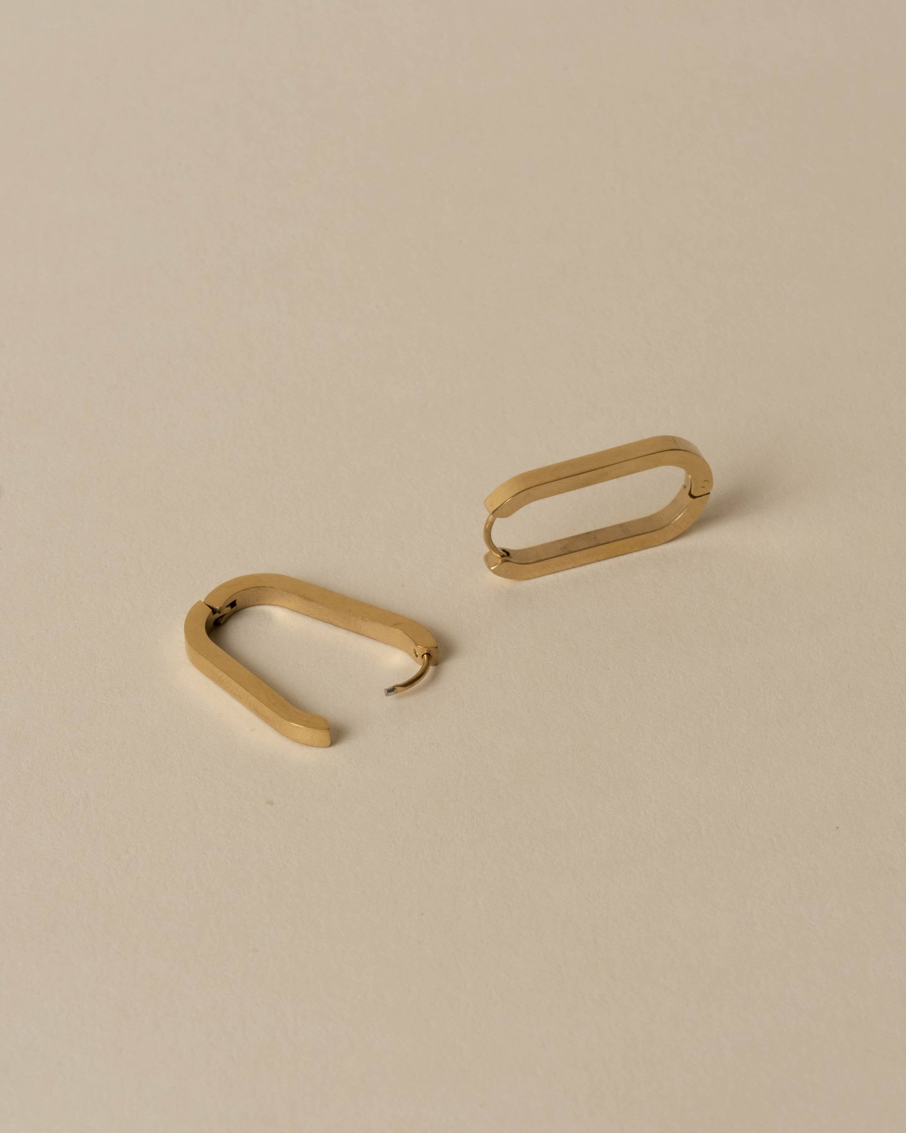 Hunter & Hare - Wholesale Hoop Earrings - Olivia Oval Clasp Hoops2