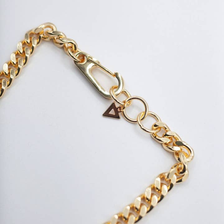 DIPHDA - Wholesale Pendant/Charm Necklace - Iconic Moon Necklace Gold | DIPHDA7