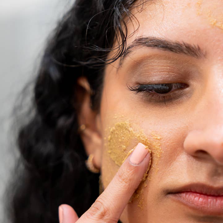 Liv Metta - Wholesale Hair Leave-In Conditioner - Rice & Papaya Radiance Daily Polish2