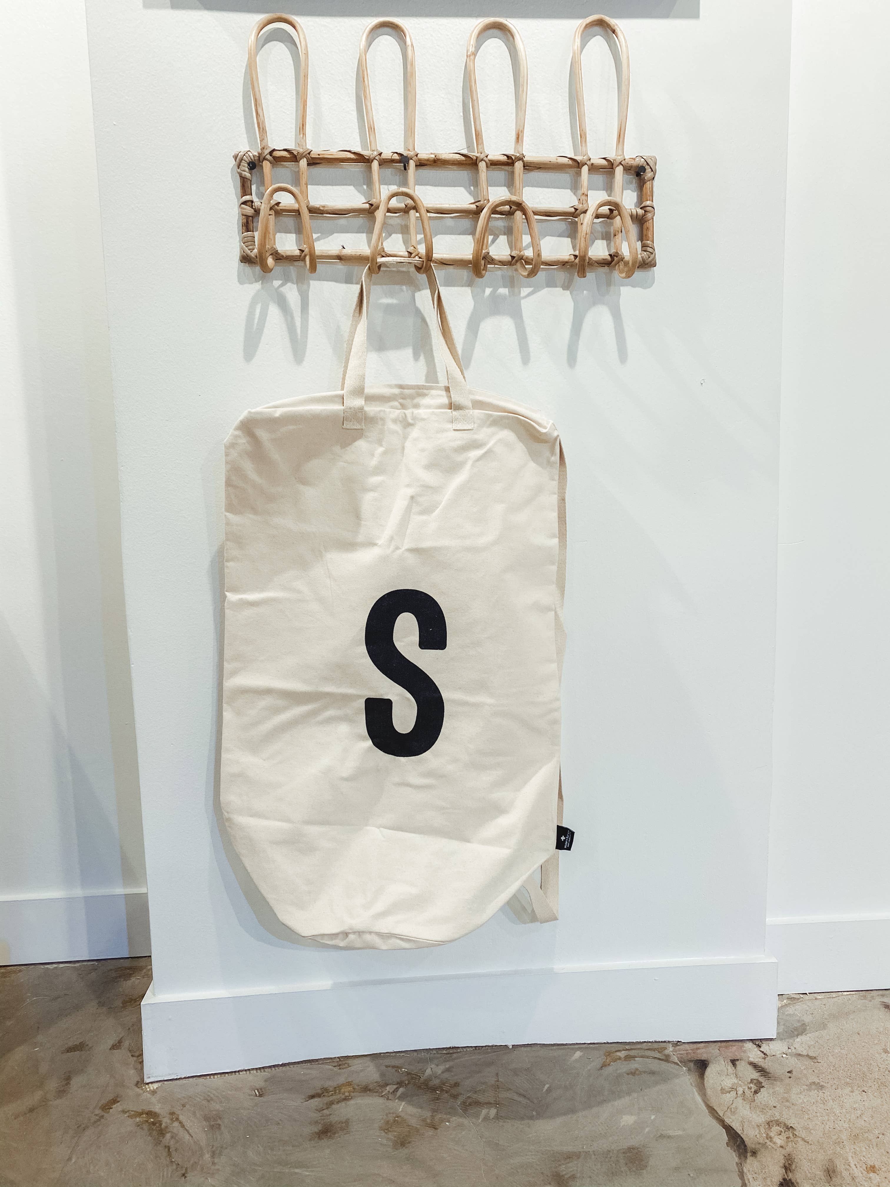 Modern Burlap - Wholesale Laundry Bag - Cotton Canvas Laundry Bag With Shoulder Strap - Alphabet22