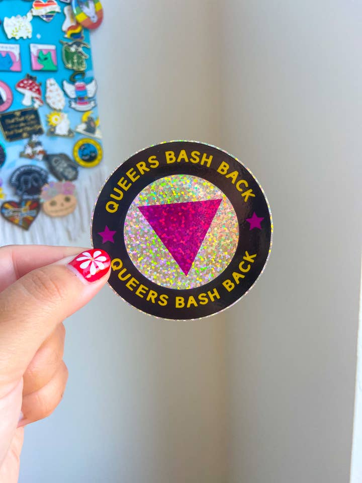 Vinylsticker (Queers Bash Back) voor wholesale door Wild Rabbit Beads