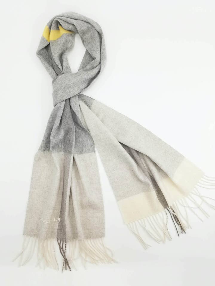Lined Scarf for wholesale by Bel Cashmere S.C.