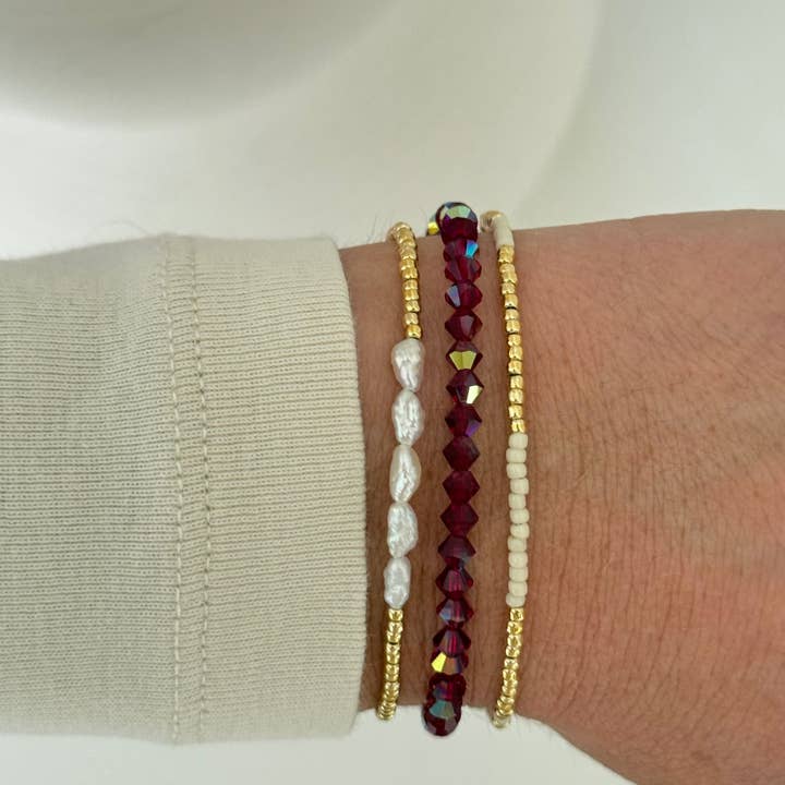 i said oui – wholesale Beaded bracelet – Vintage Pearl & Gold Strand3